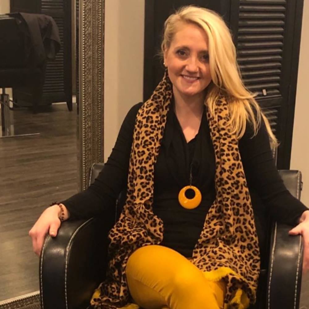 Meet your Posher, Lea